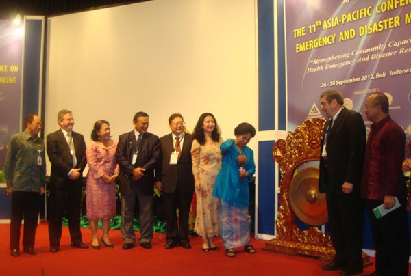 Pemukulan-Goong-Saat-Pembukaan