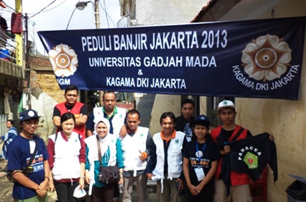 tim-fk-ugm-banjir-jakarta